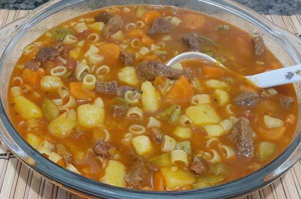 Sopa de Legumes com Carne