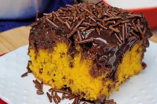 Receita de Bolo de Cenoura com Cobertura de Brigadeiro